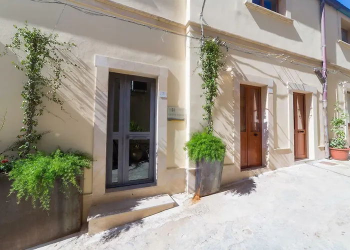 Home Sud Home Guest House Noto
